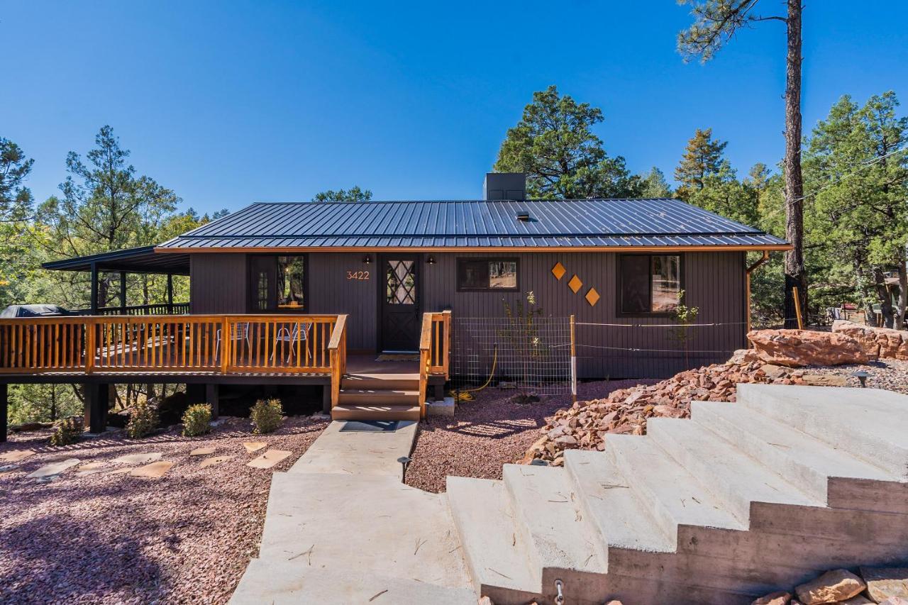 The Pine House - Cozy Mid-Century Modern, Pet-Friendly Villa Exterior foto