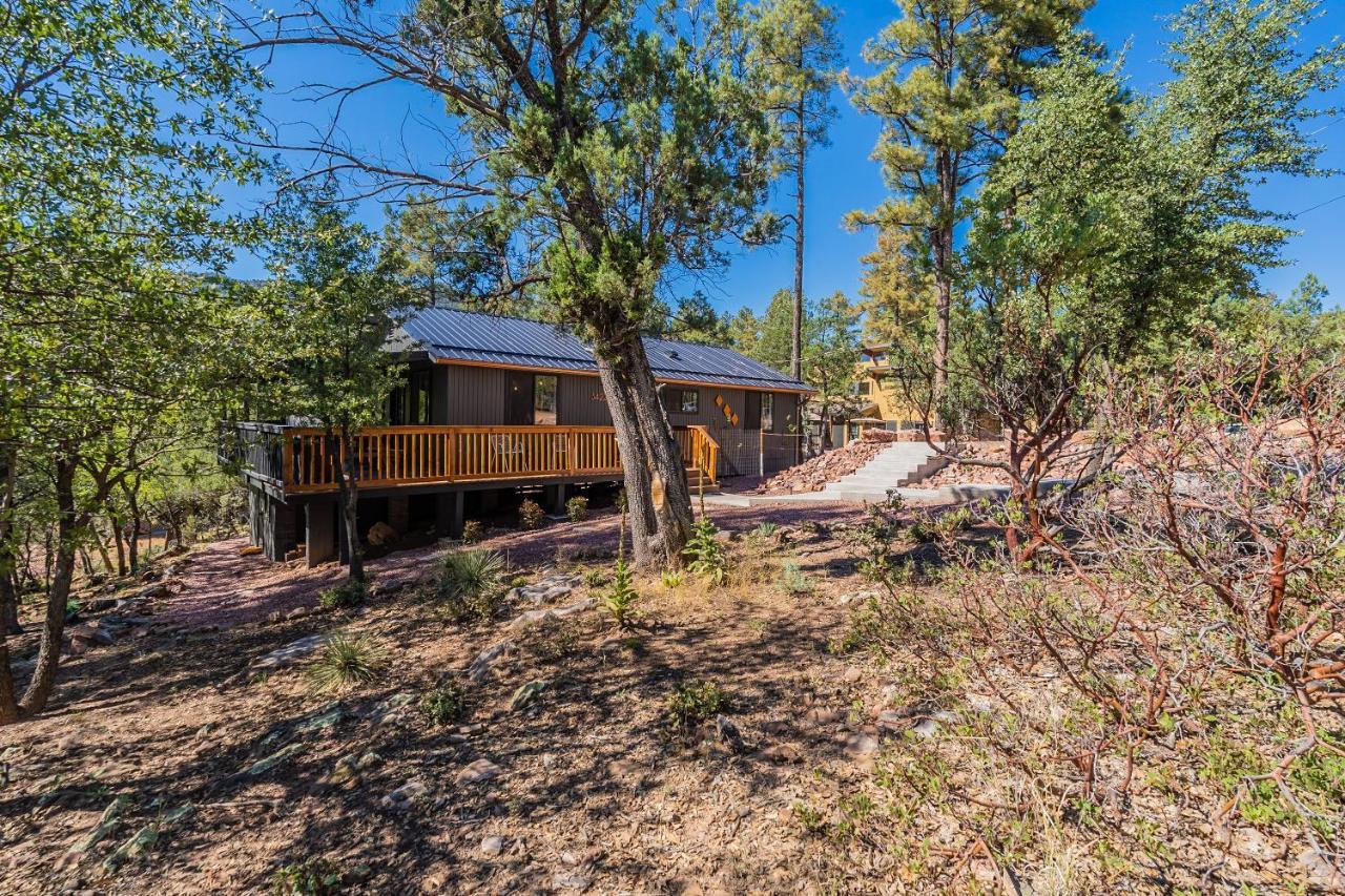 The Pine House - Cozy Mid-Century Modern, Pet-Friendly Villa Exterior foto